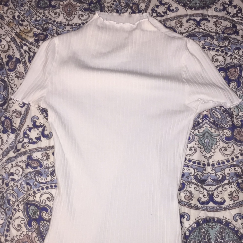 Stretchy White Turtle neck